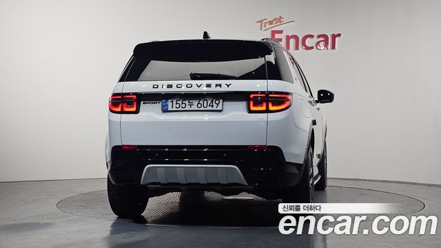 Land Rover Discovery Sport 2025 — photo 4