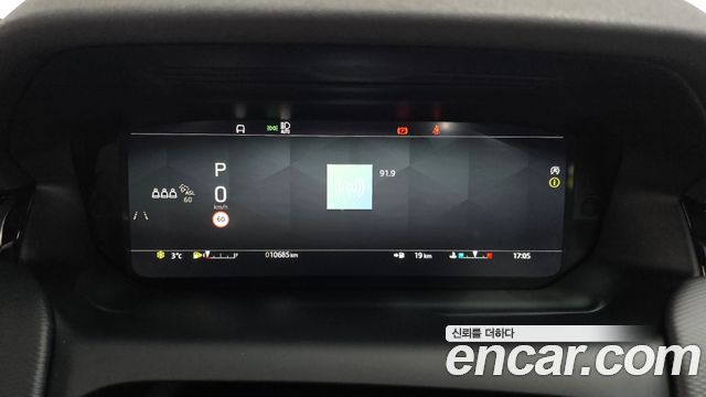 Land Rover Discovery Sport 2025 — photo 8