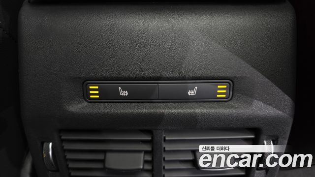 Land Rover Discovery Sport 2025 — photo 18