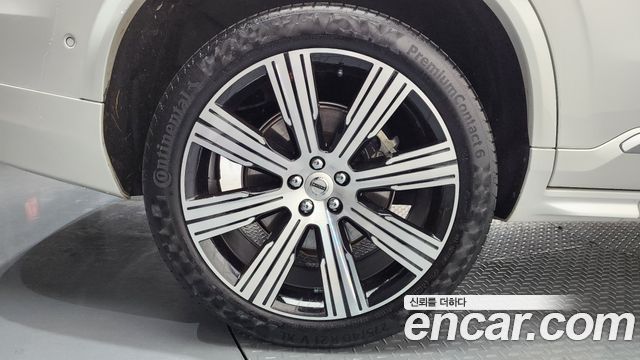 Volvo XC90 2023 — photo 5