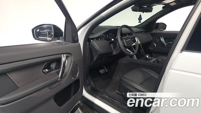 Land Rover Discovery Sport 2025 — photo 10