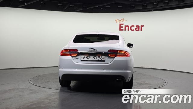 Jaguar XF 2015 — photo 4