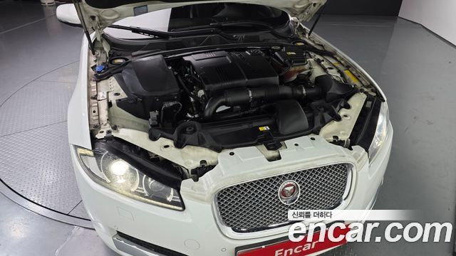 Jaguar XF 2015 — photo 6