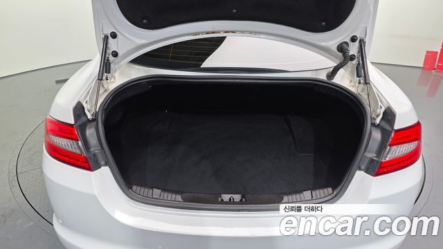 Jaguar XF 2015 — photo 20