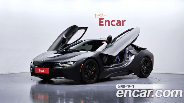 BMW i8 2016 — photo 1