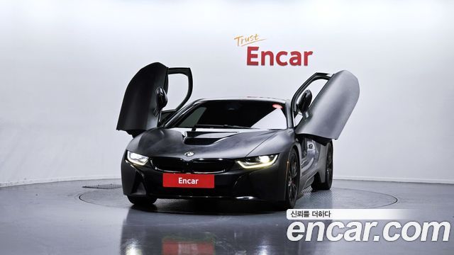 BMW i8 2016 — photo 3