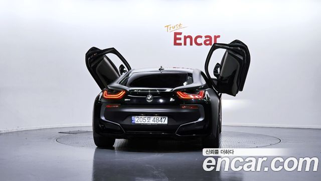BMW i8 2016 — photo 4