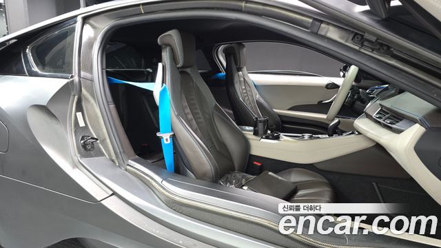 BMW i8 2016 — photo 10