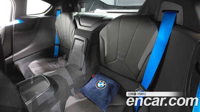 BMW i8 2016 — photo 11