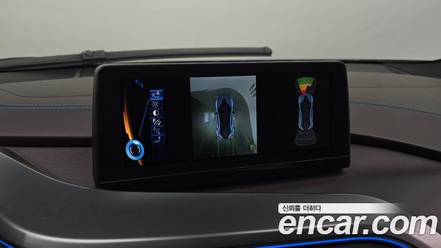 BMW i8 2016 — photo 14