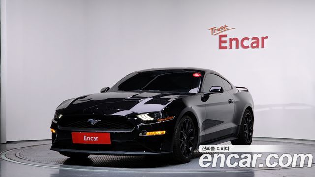 Ford Mustang 2018 — photo 1