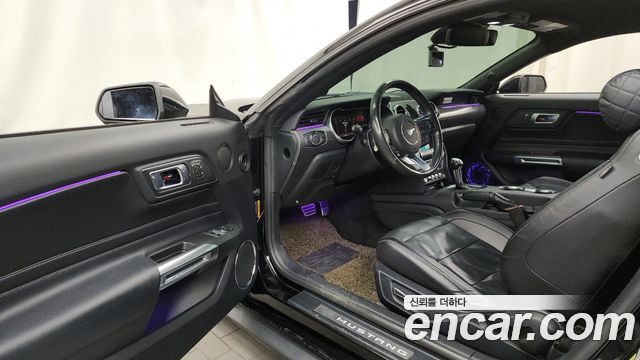 Ford Mustang 2018 — photo 10