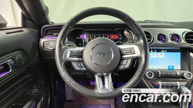 Ford Mustang 2018 — photo 13
