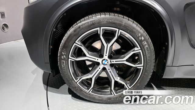 BMW X5 2018 — photo 5