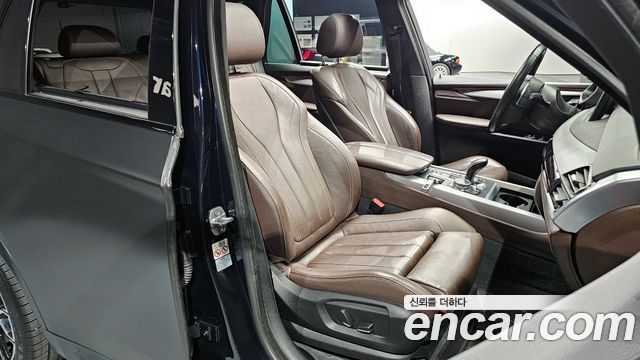 BMW X5 2018 — photo 10