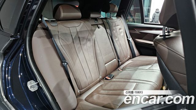 BMW X5 2018 — photo 12