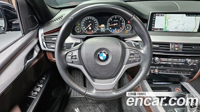 BMW X5 2018 — photo 13