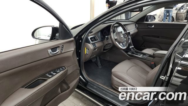 Kia K5 2019 — photo 10