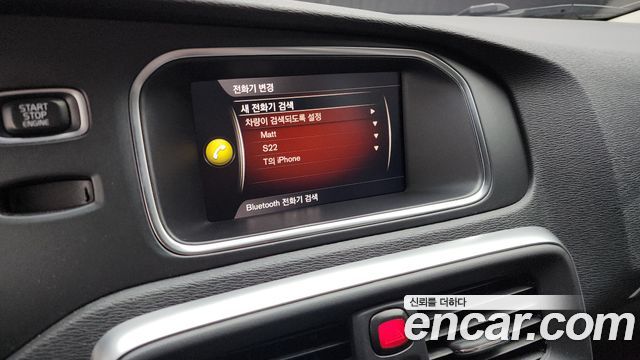 Volvo V40 2018 — photo 16