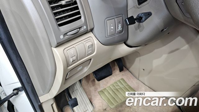 Kia Canival 2008 — photo 15