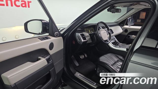 Land Rover Range Rover Sport 2016 — photo 11