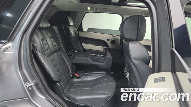 Land Rover Range Rover Sport 2016 — photo 12