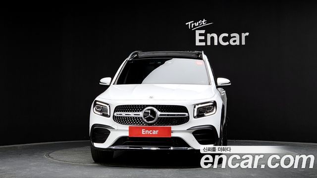 Mercedes-Benz GLB-Class 2022 — photo 3