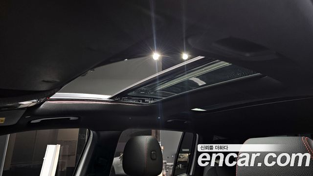 Mercedes-Benz GLB-Class 2022 — photo 17
