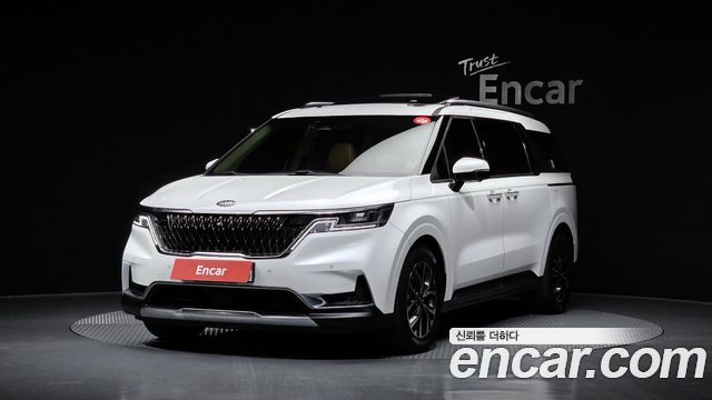 Kia Canival 2021 — photo 1