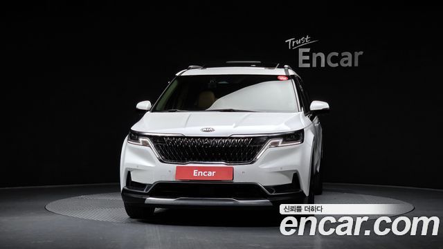 Kia Canival 2021 — photo 3