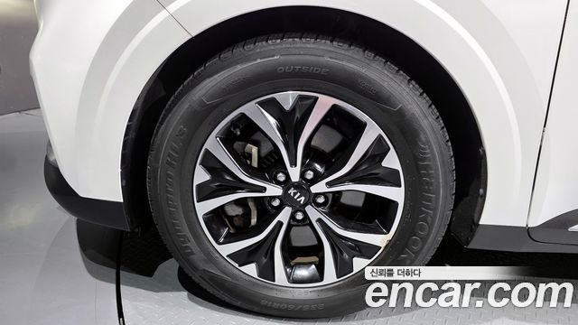 Kia Canival 2021 — photo 5