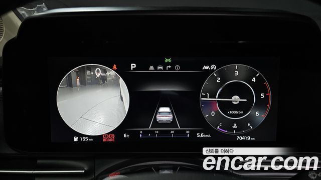 Kia Canival 2021 — photo 8