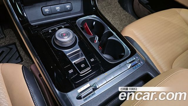Kia Canival 2021 — photo 9