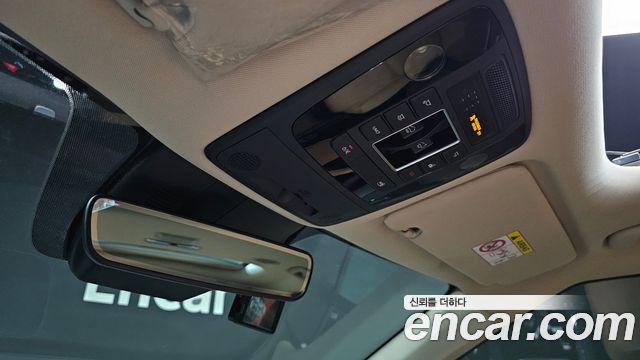 Kia Canival 2021 — photo 15