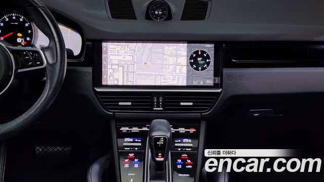 Porsche Cayenne 2021 — photo 14
