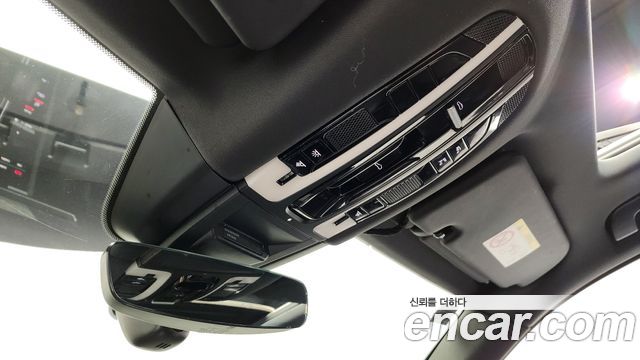 Porsche Cayenne 2021 — photo 18