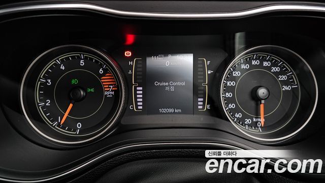 Jeep Cherokee 2019 — photo 8