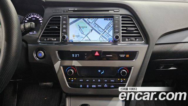 Hyundai Sonata 2017 — photo 14