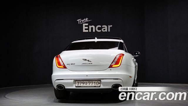 Jaguar XJ 2019 — photo 4