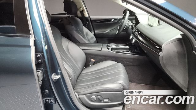 Genesis G80 2022 — photo 11