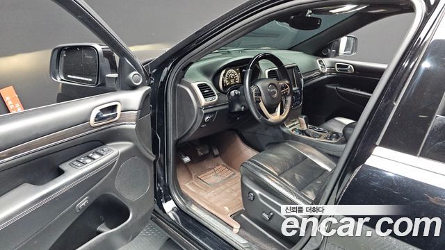 Jeep Cherokee 2017 — photo 10