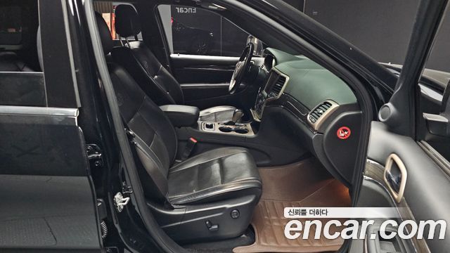 Jeep Cherokee 2017 — photo 12