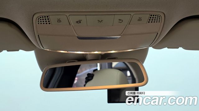 Mercedes-Benz C-Class 2016 — photo 17