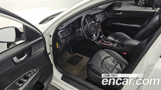 Kia K5 2016 — photo 11
