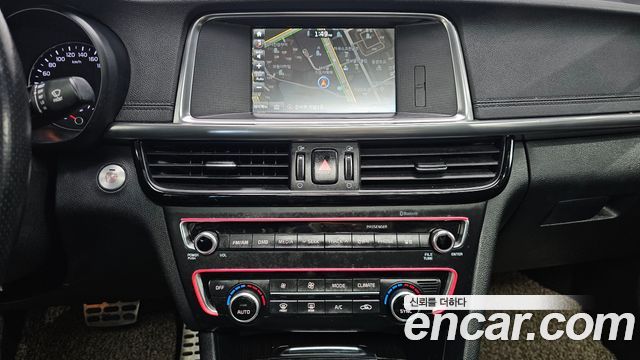 Kia K5 2016 — photo 14