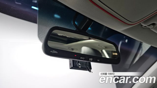Kia K5 2016 — photo 17