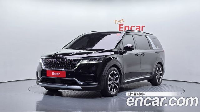 Kia Canival 2021 — photo 1