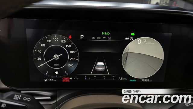 Kia Canival 2021 — photo 8
