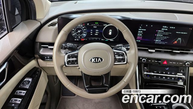 Kia Canival 2021 — photo 13