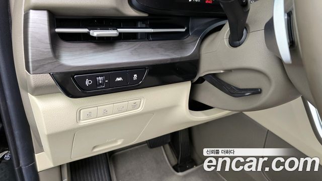 Kia Canival 2021 — photo 15
